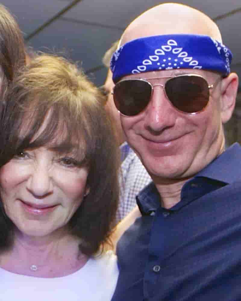 Jeff Bezos with his mother